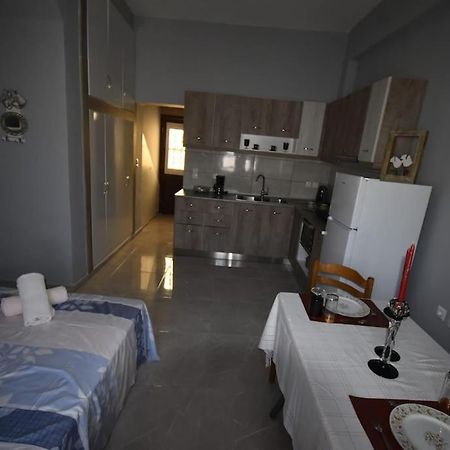 Moshovia Studio Κάρπαθος Στο Κέντρο Και Ήσυχα Villa Екстериор снимка