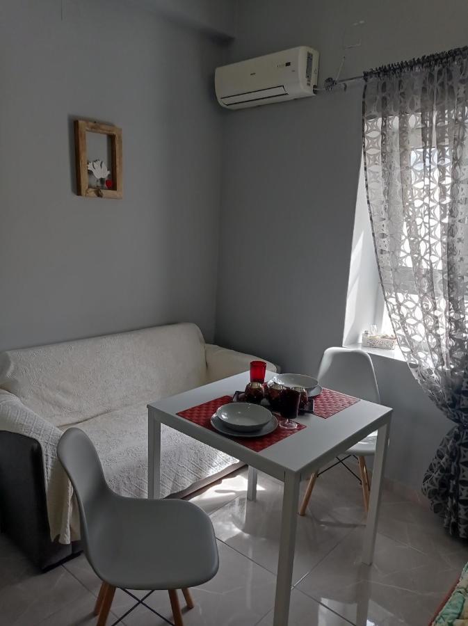 Moshovia Studio Κάρπαθος Στο Κέντρο Και Ήσυχα Villa Екстериор снимка