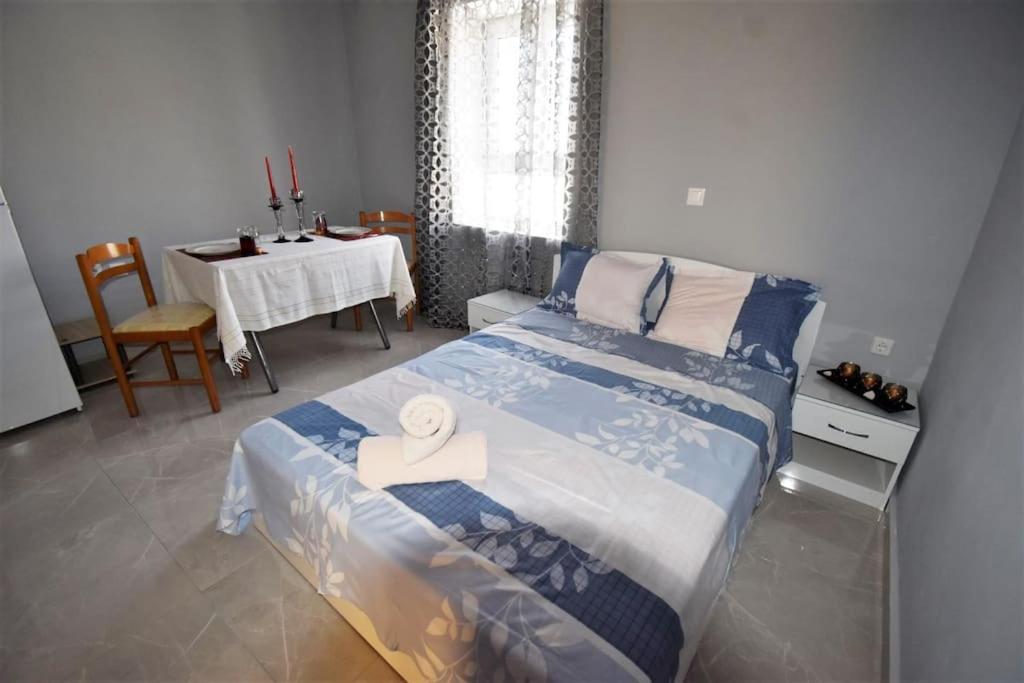 Moshovia Studio Κάρπαθος Στο Κέντρο Και Ήσυχα Villa Екстериор снимка